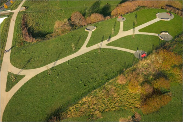 An der Emscher-von oben sieht vieles besser aus